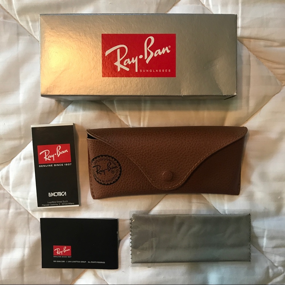 Ray-Ban Case and Packaging